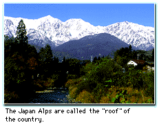 The Japan Alps are called the "roof" of the country.