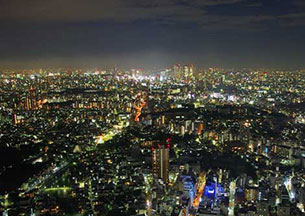 The ‘futuristic city’or Tokyo nightscape seen from the Sunshine 60 observatory (Photo courtesy of the Sunshine 60 Observatory)