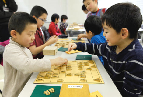 Shogi– A Japanese Game Match 1 - What's Cool - Kids Web Japan - Web Japan