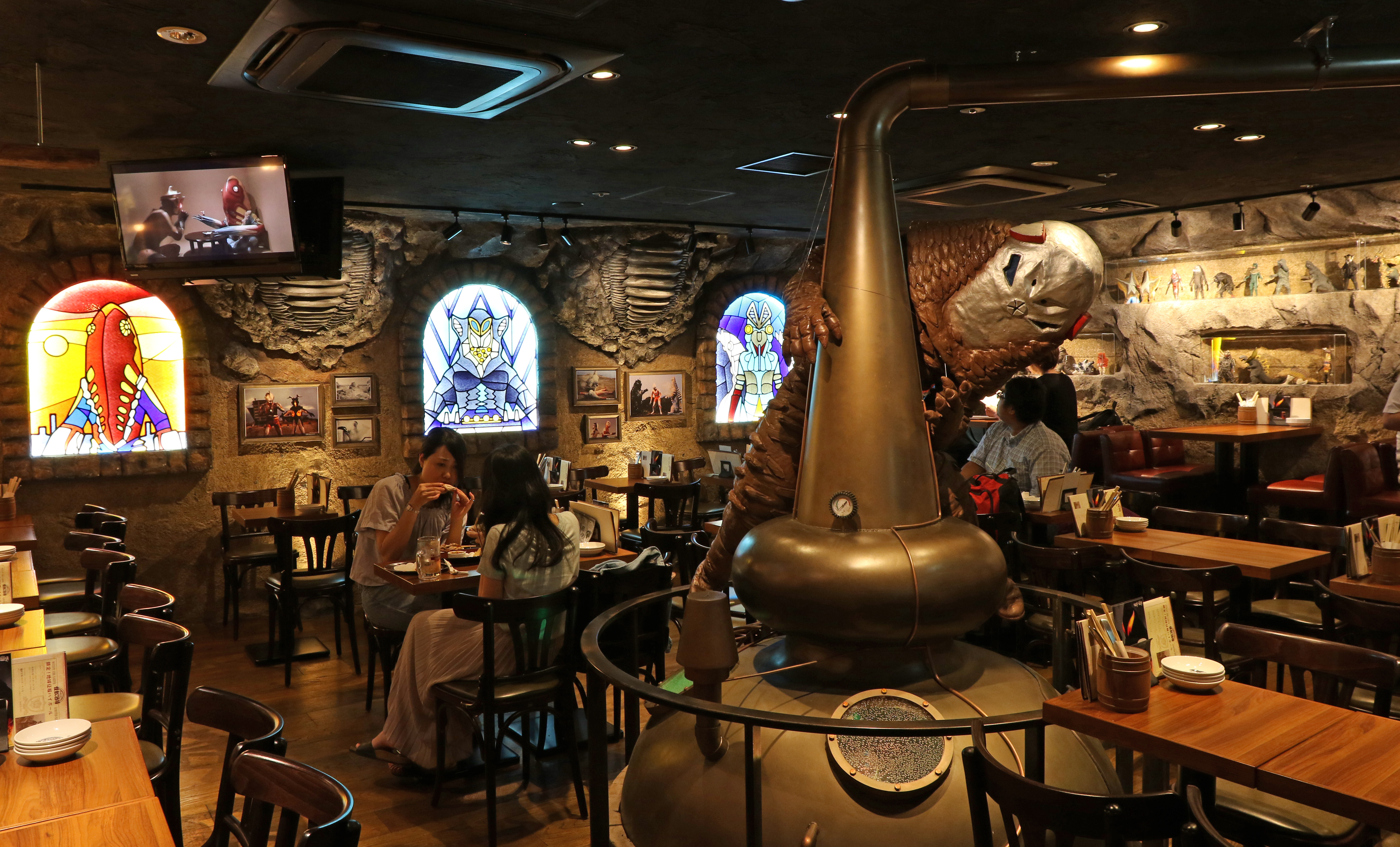 Kaiju Sakaba (Monster Bar) in Minato-ku, Tokyo is a monster themed bar with lots of Kaiju related decorations. There are also many Kaiju, but unfortunately since their active period differs from humans it’s probably difficult to meet the real Kaiju