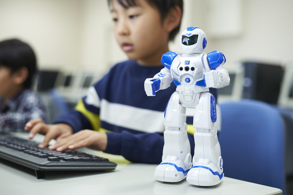 Las empresas de juguetes japonesas están desarrollando muchos juguetes divertidos que enseñan a los niños a programar.