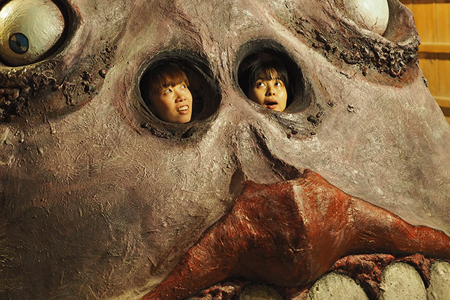 ¡También hay yokai gigantes en los que puedes entrar y explorar!