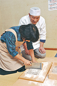 Try your hand at making buckwheat noodles