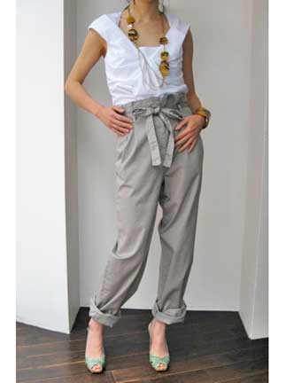 An example of coordination with loose pants. (C)A.SMITH CO., LTD. KELLY