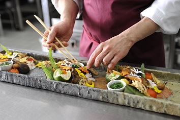 Serving food to create a scene on a plate (Tsuji Culinary Institute)