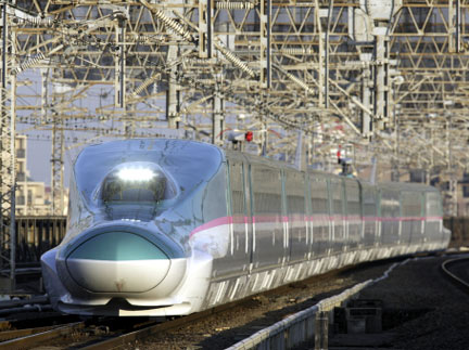 The Tohoku Shinkansen: No accidents during the Great East Japan Earthquake. All lines restored and running by end of April (Photo: Railman Photo Office)
