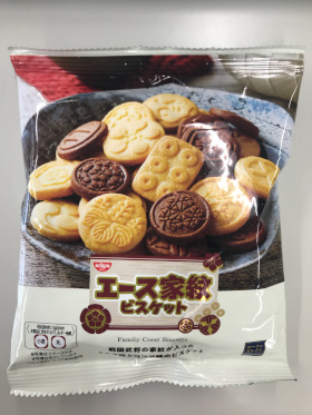 « Biscuits Ace Kamon », inspirés des kamon des seigneurs de guerre et disponibles dans les supérettes Lawson depuis novembre 2018. (Crédit : Lawson)