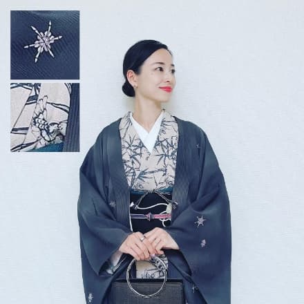 This winter look features a bamboo and sparrow-patterned kimono and a haori (coat) with a subtle snowflake motif. (Photo courtesy of chansato3)