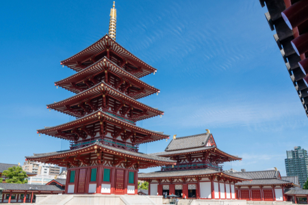 Templo de Shitennoji, con su magnífica vista desde el corredor.