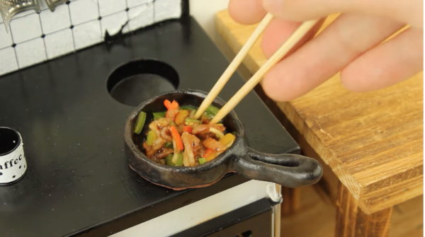 Miniature stir fry