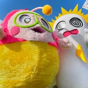 At Yuruverse 2024 in Noto, yuru-chara from all over Japan roam and interact with people, spreading the word about the thing or place they represent. (Photo courtesy of Pukumaru-chan)