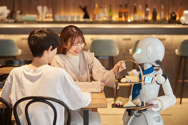 Les robots de téléprésence existent dans des formes et tailles multiples et peuvent servir dans des contextes variés. (Avec l’aimable autorisation de ⒸOryLab Inc.)