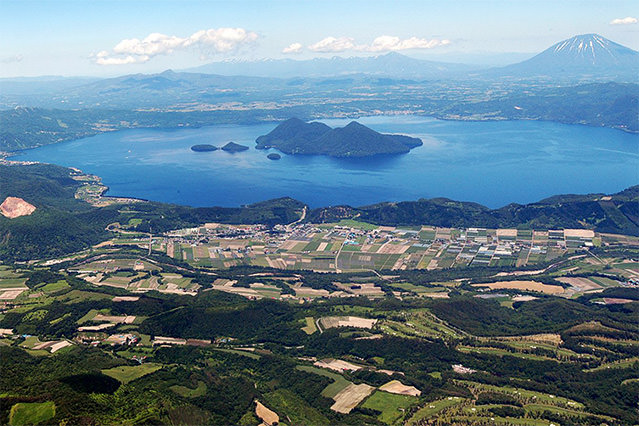 Immense volcanic activity created the beautiful landscape of the Toya Usu Geopark.