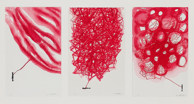 Artist SHIOTA Chiharu’s famous red thread art pieces, “Connected to the Universe -Red Waves, Red Lines, Red Circles-” have been translated into woodblock prints with the support of the Adachi Institute. (Photo courtesy of Chiharu Shiota 